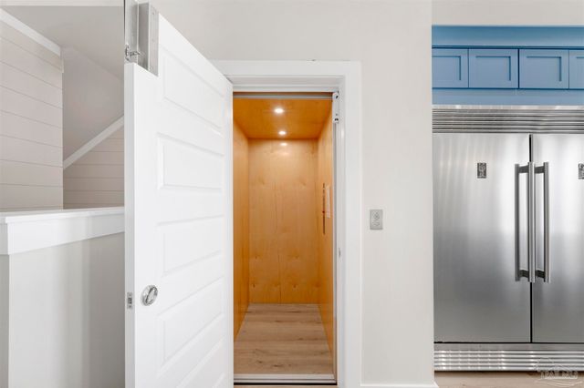 8169 White Sands Blvd, Navarre Beach, FL 32566