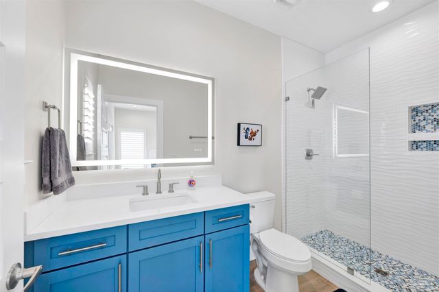 8169 White Sands Blvd, Navarre Beach, FL 32566