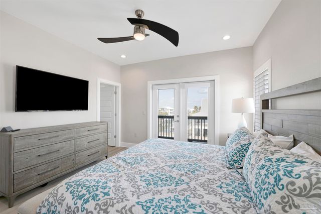 8169 White Sands Blvd, Navarre Beach, FL 32566