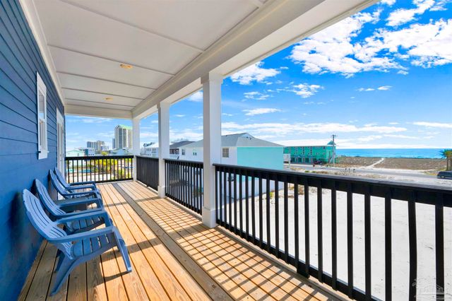 8169 White Sands Blvd, Navarre Beach, FL 32566