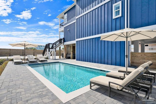 8169 White Sands Blvd, Navarre Beach, FL 32566