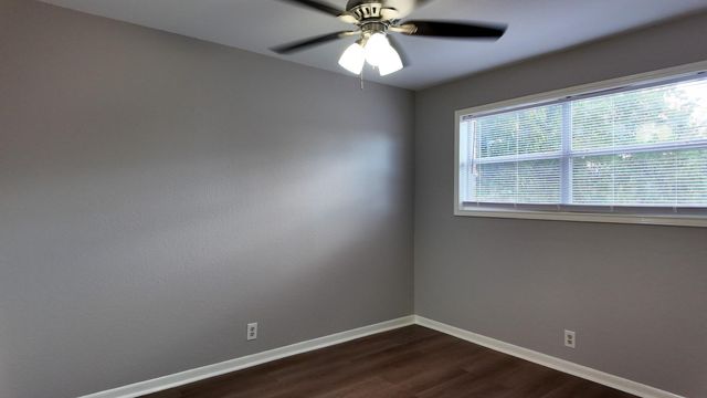 2102 5th Avenue N 10, Texas City, TX 77590