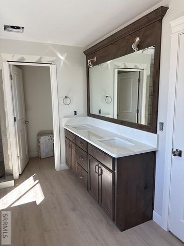 5446 Rip Tideroad, Idaho Falls, ID 83404