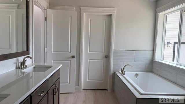 5446 Rip Tideroad, Idaho Falls, ID 83404