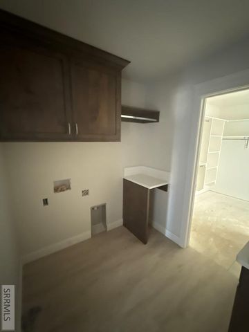 5446 Rip Tideroad, Idaho Falls, ID 83404