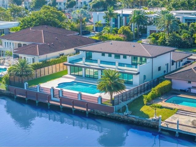 406 Holiday Dr, Hallandale Beach, FL 33009