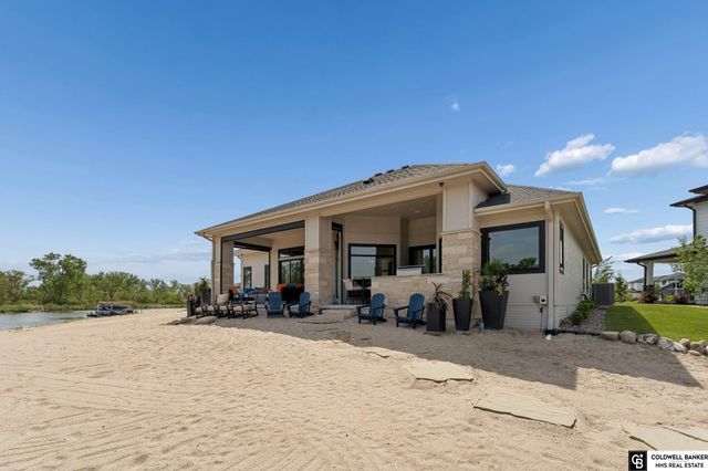 28401 Laurel Circle, Valley, NE 68064