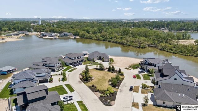 28401 Laurel Circle, Valley, NE 68064