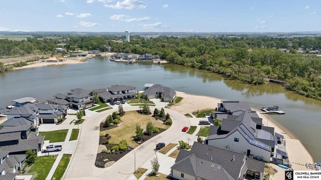 28401 Laurel Circle, Valley, NE 68064
