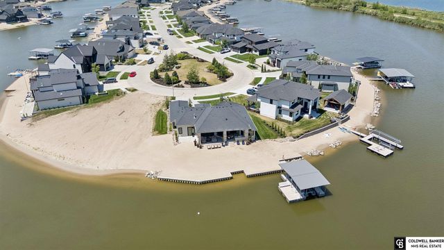 28401 Laurel Circle, Valley, NE 68064