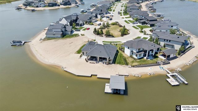 28401 Laurel Circle, Valley, NE 68064