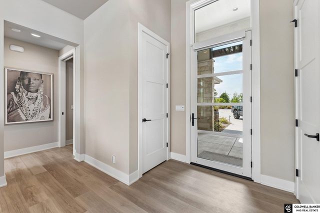28401 Laurel Circle, Valley, NE 68064