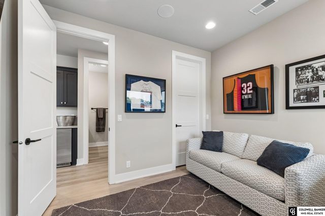 28401 Laurel Circle, Valley, NE 68064