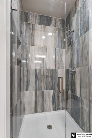 28401 Laurel Circle, Valley, NE 68064