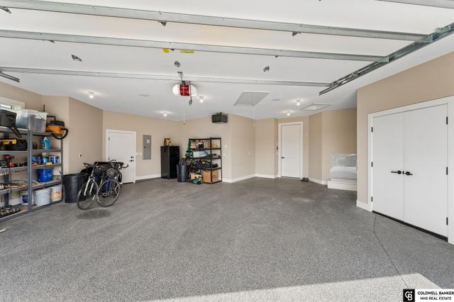 28401 Laurel Circle, Valley, NE 68064