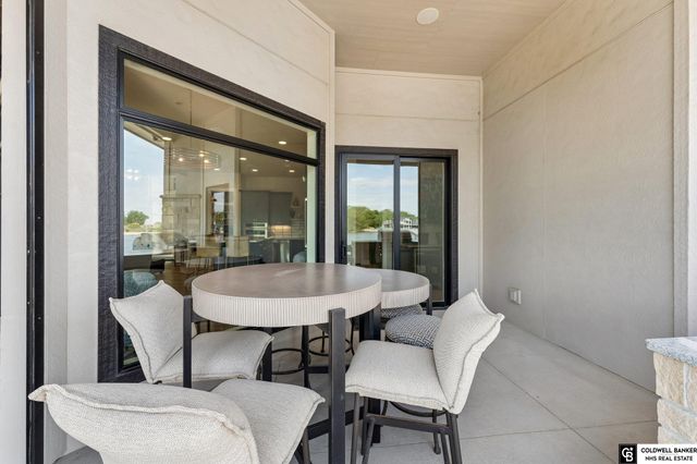 28401 Laurel Circle, Valley, NE 68064