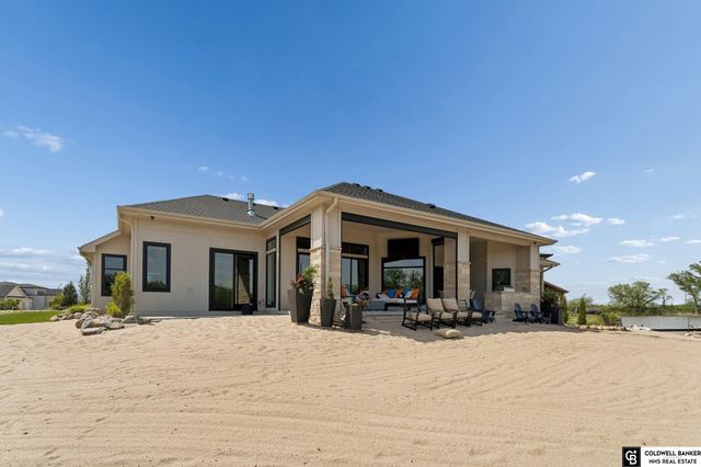 28401 Laurel Circle, Valley, NE 68064