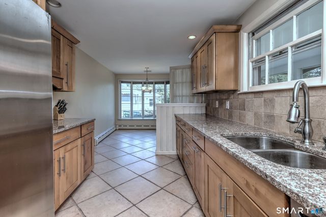 1085 Dunbar Hill Road, Hamden, CT 06514