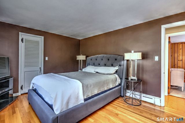 1085 Dunbar Hill Road, Hamden, CT 06514