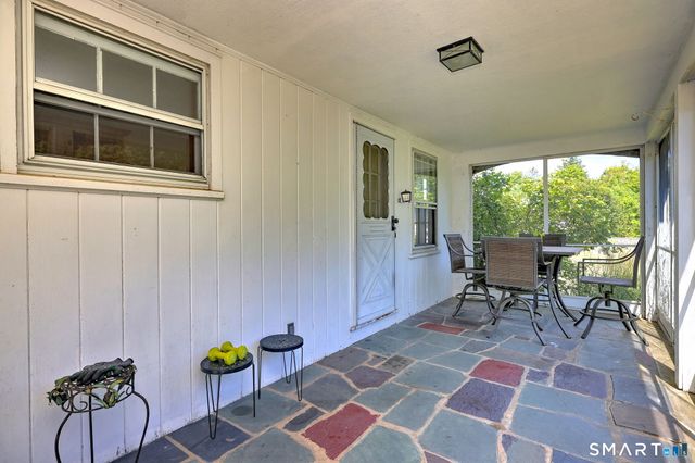 1085 Dunbar Hill Road, Hamden, CT 06514