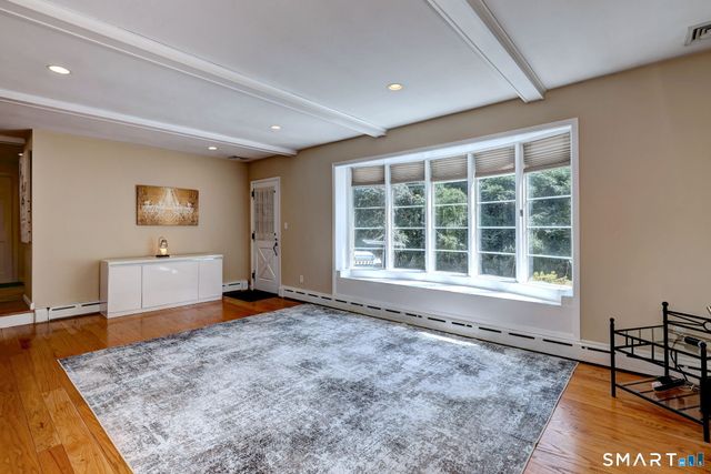 1085 Dunbar Hill Road, Hamden, CT 06514