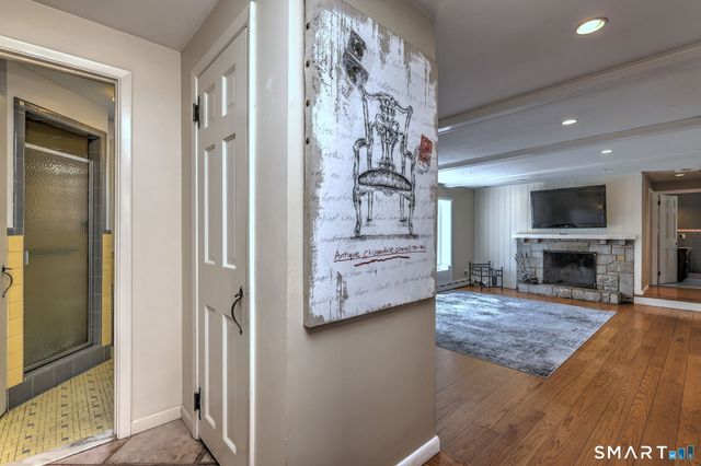 1085 Dunbar Hill Road, Hamden, CT 06514