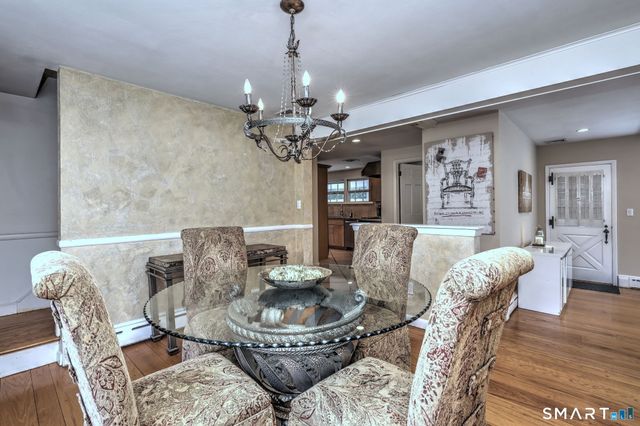 1085 Dunbar Hill Road, Hamden, CT 06514