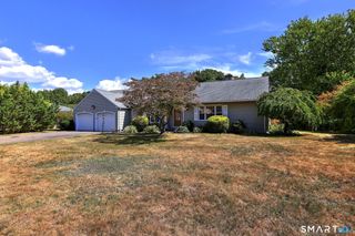 1085 Dunbar Hill Road, Hamden, CT 06514