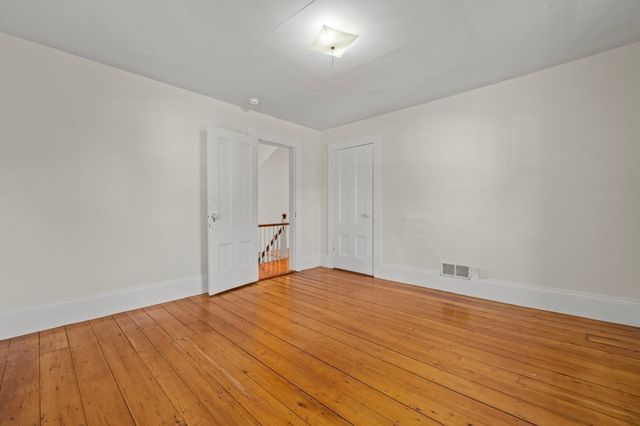 27 Highland St 27, Woburn, MA 01801