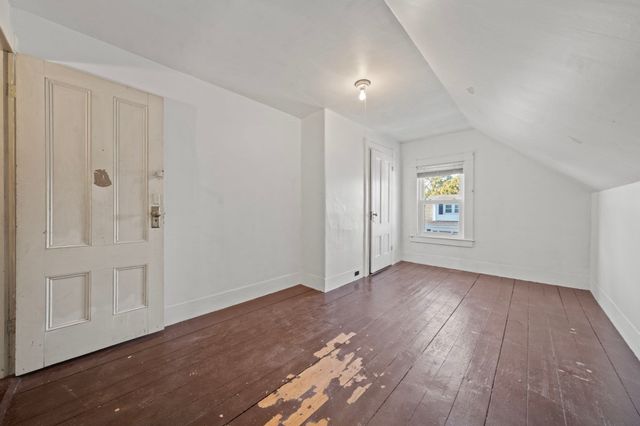 27 Highland St 27, Woburn, MA 01801