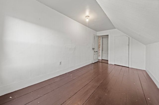 27 Highland St 27, Woburn, MA 01801