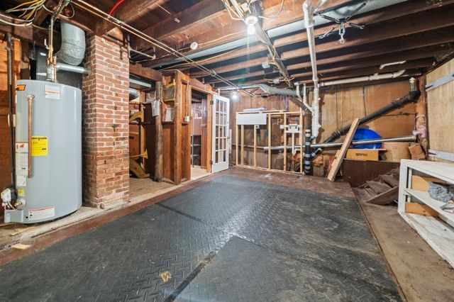 27 Highland St 27, Woburn, MA 01801