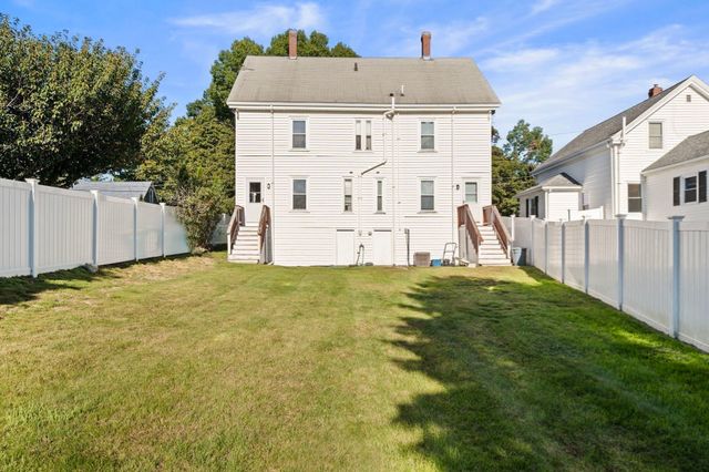 27 Highland St 27, Woburn, MA 01801