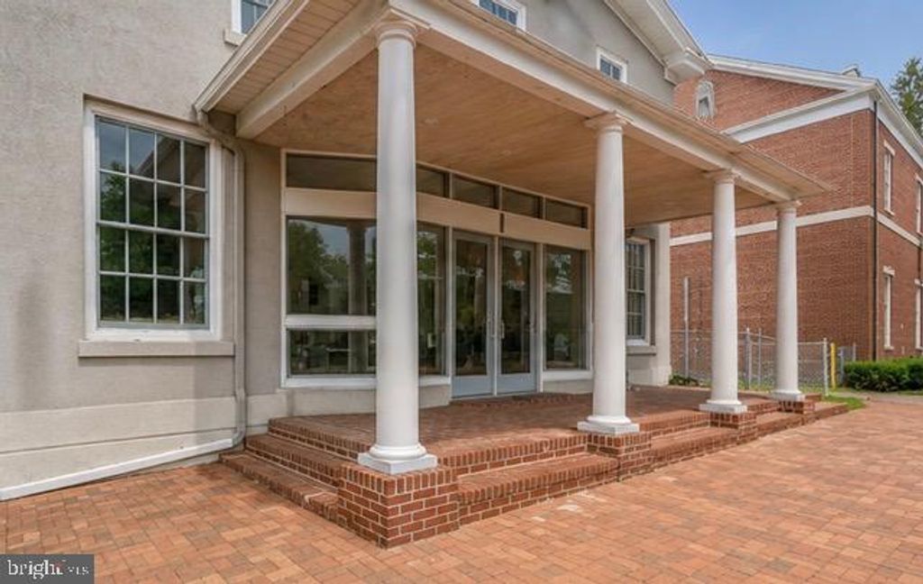 101 E MAIN ST E, MOORESTOWN, NJ 08057 — photo 2