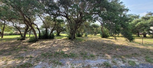 815 S Terry St, Rockport, TX 78382