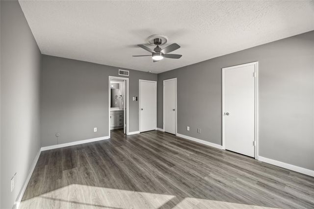 14719 Barryknoll Lane 52, Houston, TX 77079