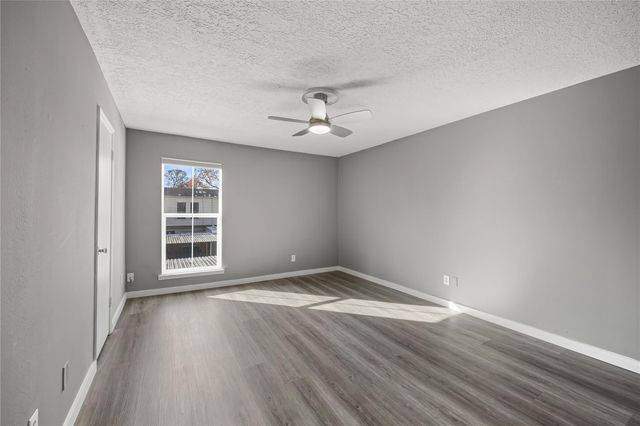 14719 Barryknoll Lane 52, Houston, TX 77079