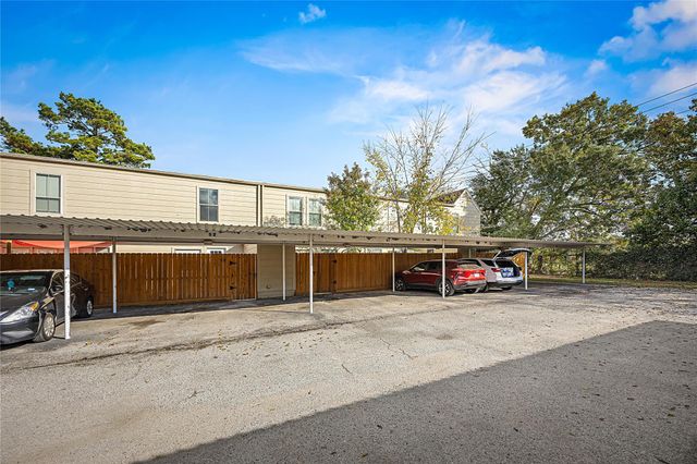 14719 Barryknoll Lane 52, Houston, TX 77079