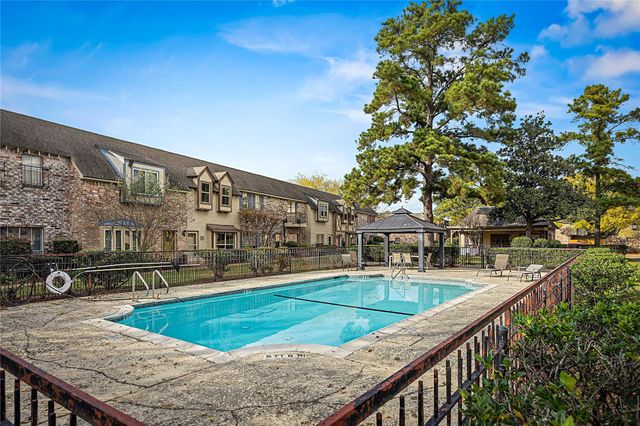 14719 Barryknoll Lane 52, Houston, TX 77079