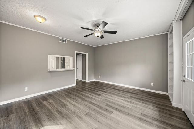 14719 Barryknoll Lane 52, Houston, TX 77079