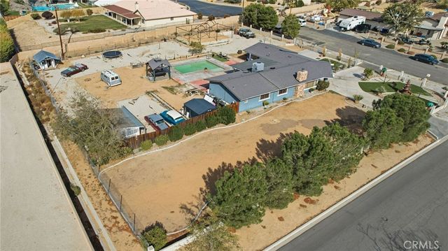 13288 13288 Choco Road, Apple Valley, CA 92308