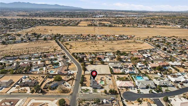 13288 13288 Choco Road, Apple Valley, CA 92308