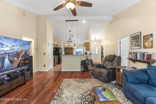 1133 BLUE SKY Way, Jacksonville, FL 32225