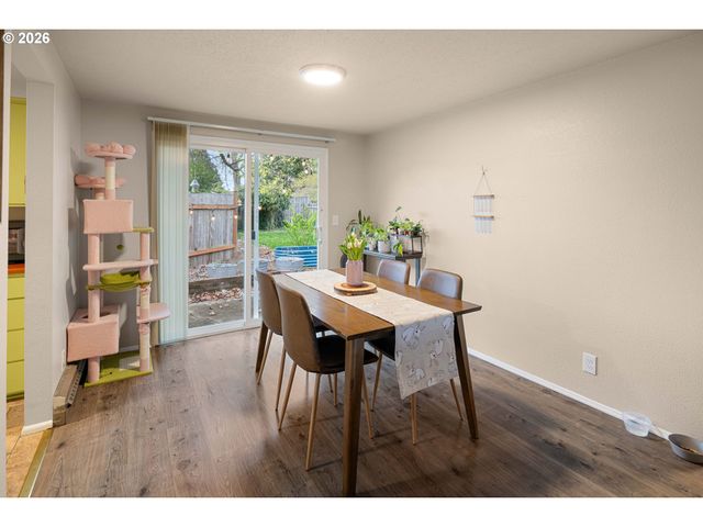 2495 JEPPESEN ACRES Rd, Eugene, OR 97401