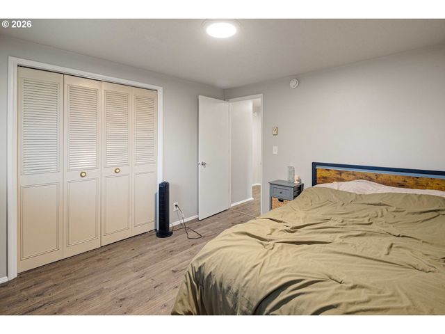 2495 JEPPESEN ACRES Rd, Eugene, OR 97401