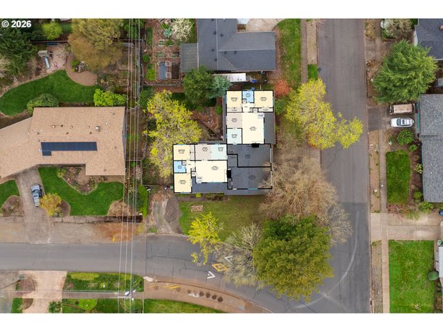 2495 JEPPESEN ACRES Rd, Eugene, OR 97401