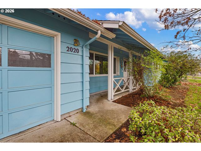 2495 JEPPESEN ACRES Rd, Eugene, OR 97401