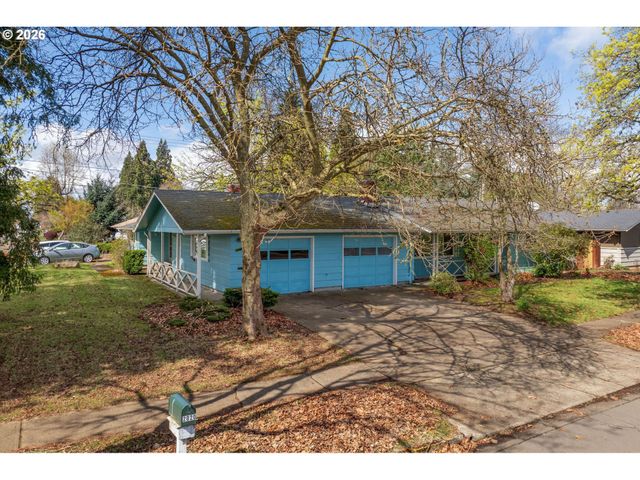 2495 JEPPESEN ACRES Rd, Eugene, OR 97401