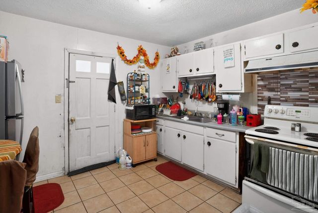 8641 Fab St, Pensacola, FL 32514