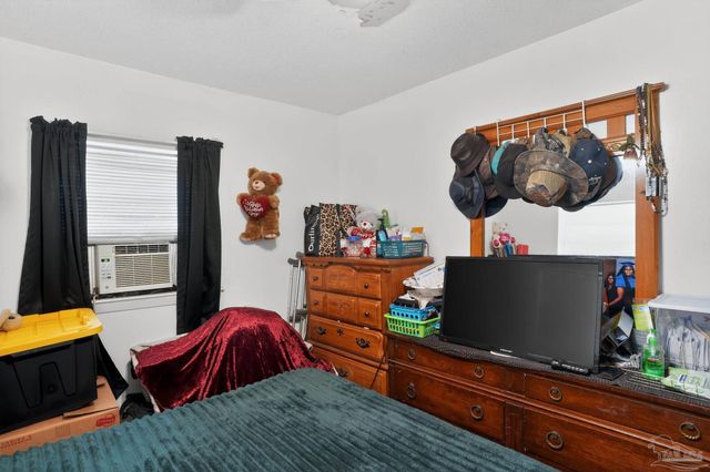 8641 Fab St, Pensacola, FL 32514
